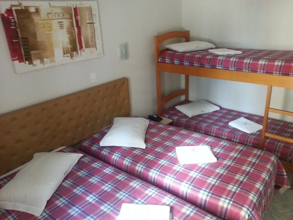 Hotel Pousada Valintur Balneário Camboriú Стая снимка